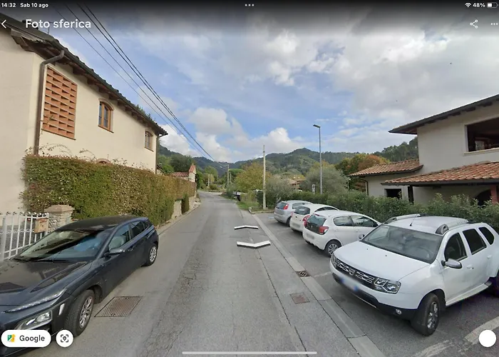 Tuscany Secret Garden In Versilia Camaiore